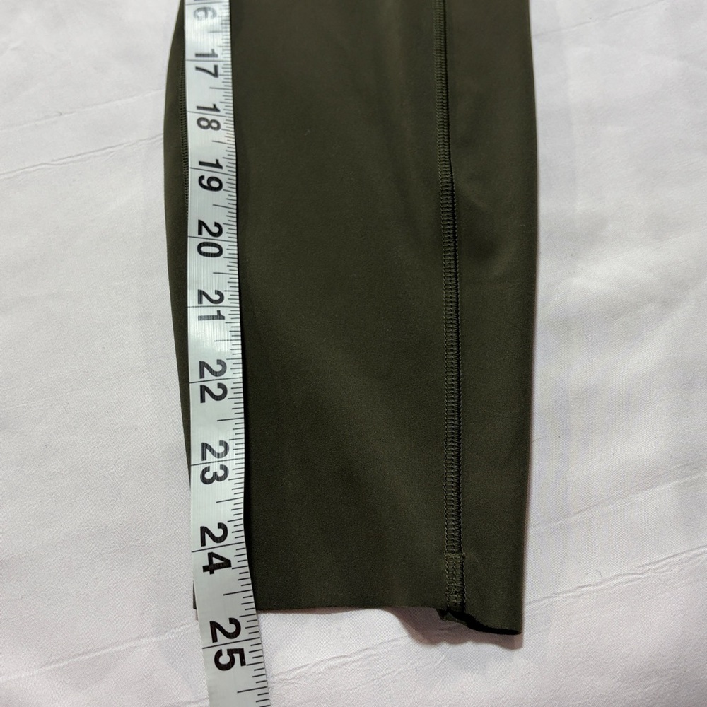 Lululemon olive green leggings size 6 - Picture 7 of 10